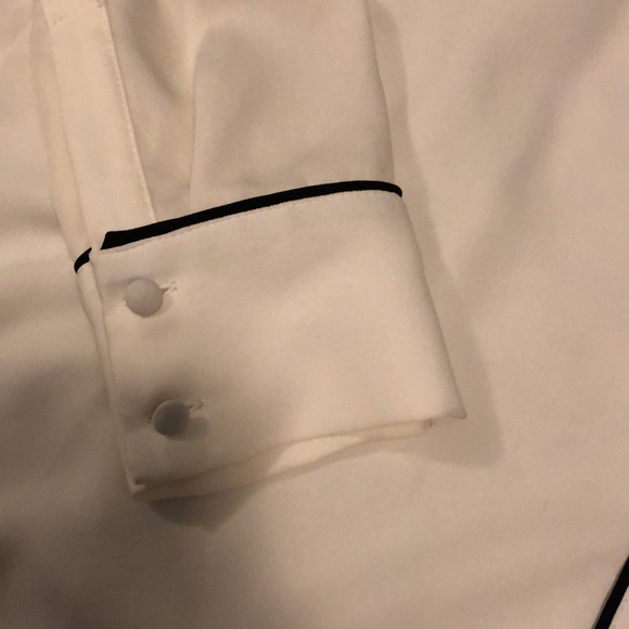 Women’s Collard shirt - Picture 2 of 3